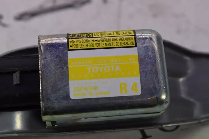 Toyota Prius (XW20) (2003 - 2009) 8983347030 Датчик удара SRS — фото 8