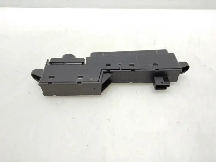 Mercedes-Benz E W211 (2002 - 2009) A2115420826 Другие включатели / ручки/ переключатели — фото 3