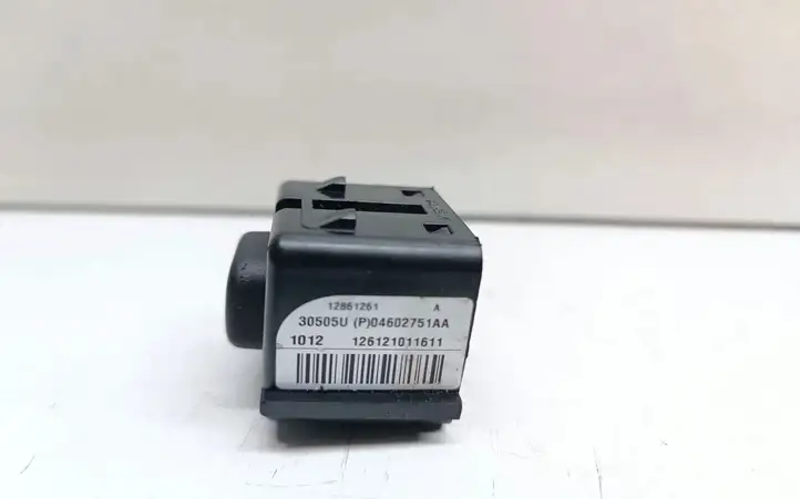 Jeep Grand Cherokee (2010 - 2021) P04602751AA Кнопка закрытия крышки багажника — фото 2