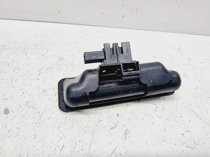 BMW 5 E60 E61 (2004 - 2010) 51247118158 Кнопка закрытия крышки багажника — фото 2