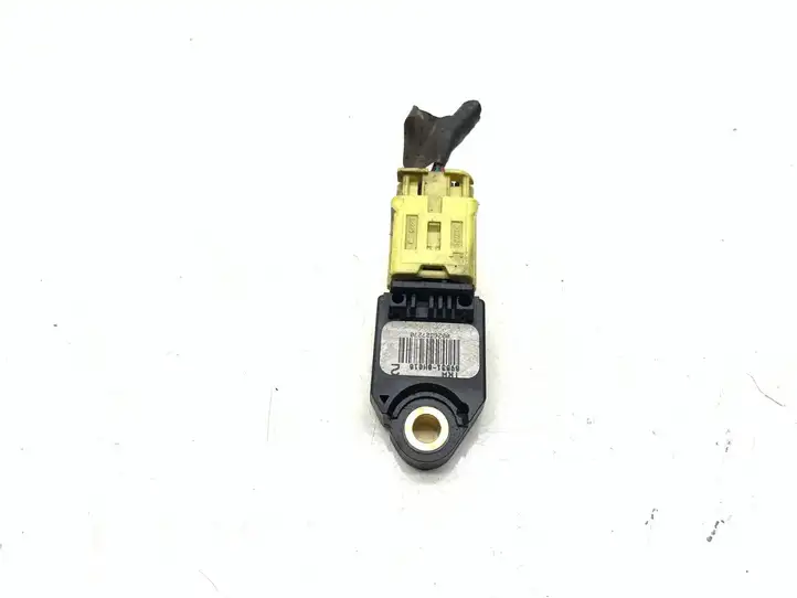 Toyota Yaris (2005 - 2009) 898310H010 Датчик удара SRS — фото 1