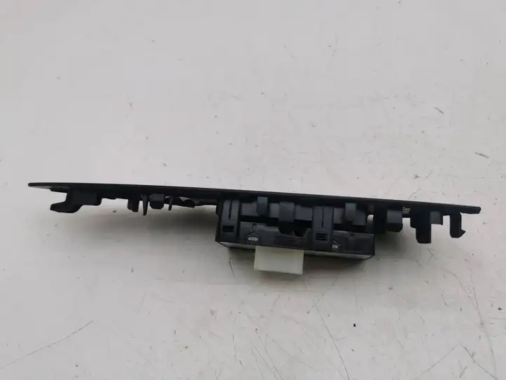 Nissan Qashqai (2017 - 2020) 809614EA Кнопка стеклоподъемников — фото 7