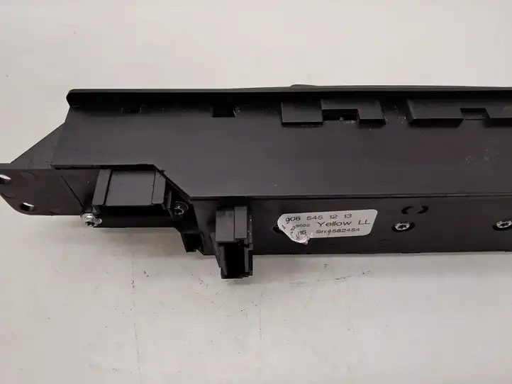 Mercedes-Benz Sprinter W906 (2006 - 2018) A9065451213 Блок кнопок стеклоподъемников — фото 8