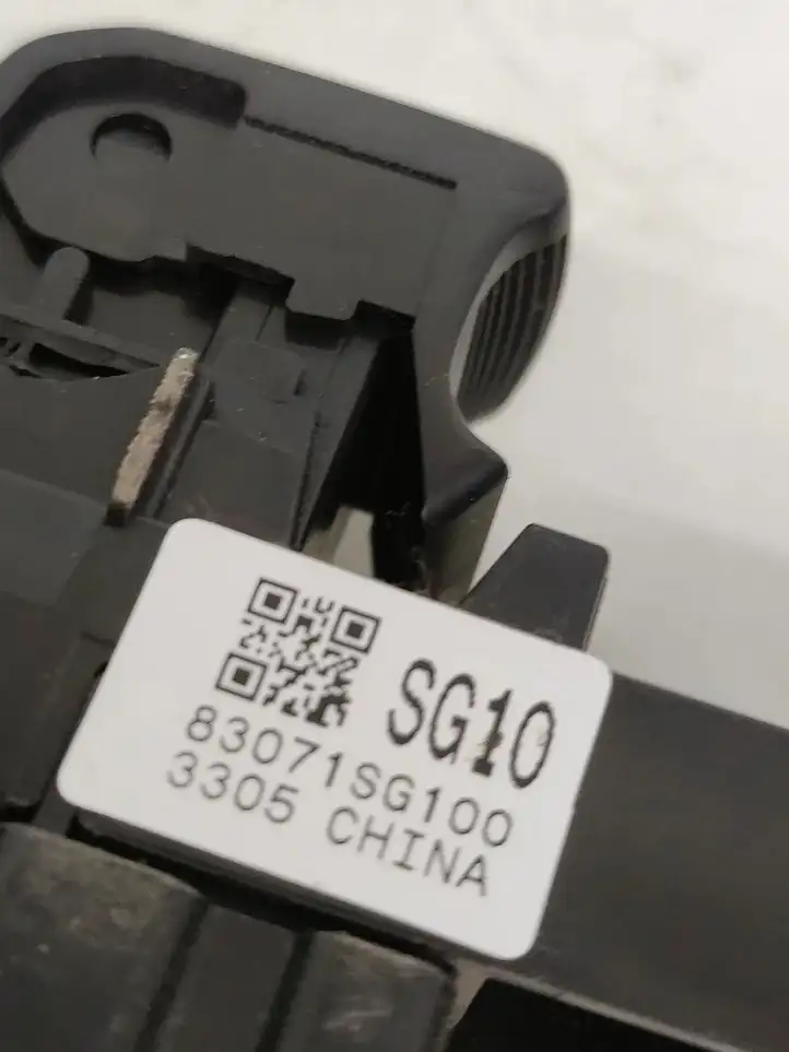 Subaru Impreza IV (2013 - 2016) 83071SG100 Блок кнопок стеклоподъемников — фото 3
