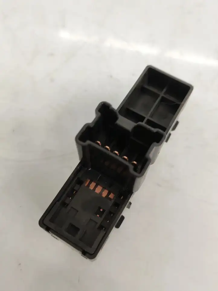 Subaru Impreza IV (2013 - 2016) 83071SG100 Блок кнопок стеклоподъемников — фото 4
