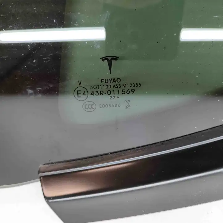 Tesla Model Y (2019 - 2024) 160080800C Заднее боковое стекло — фото 7