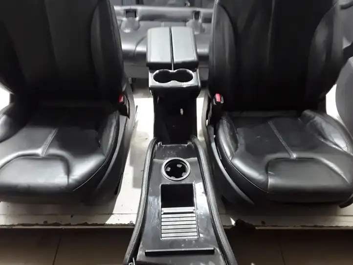 Tesla Model S (2012 - 2016) Комплект салона — фото 3
