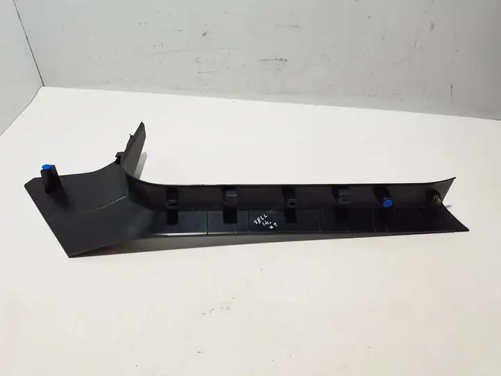 Tesla Model S (2012 - 2016) 1002516 Внутренняя отделка переднего порога — фото 2