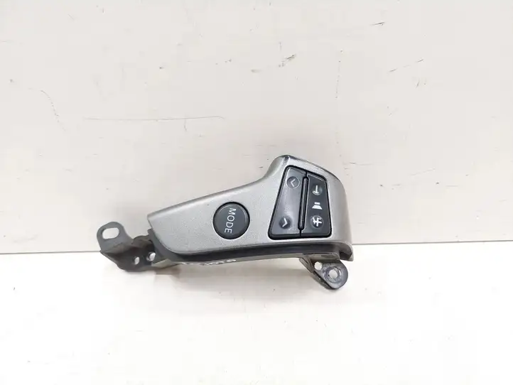 Toyota Avensis T250 (2006 - 2009) 75B596 Кнопки на рулевом колесе — фото 2