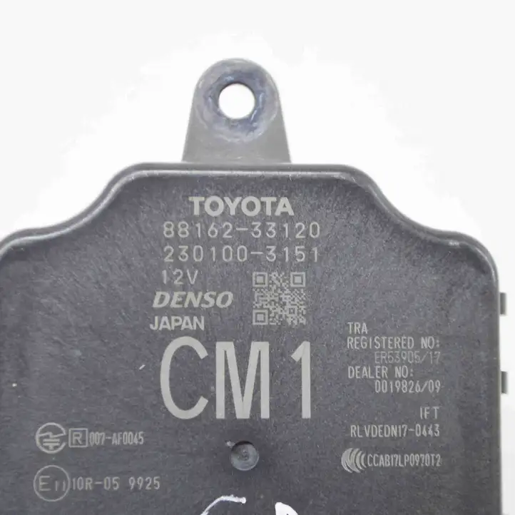 Toyota Camry VIII XV70 (2017 - 2020) 8816233120 Радар контроля слепых зон — фото 7