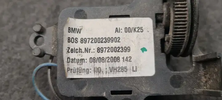 BMW 3 E90 E91 (2005 - 2012) 8972002399 Механизм шторки багажника — фото 4