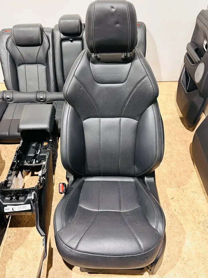 Land Rover Range Rover Evoque L538 (2015 - 2018) GJ3214D600AE Комплект салона — фото 11