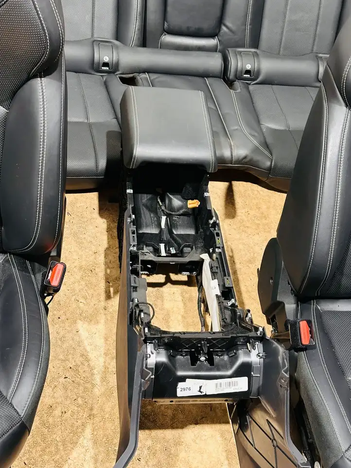 Land Rover Range Rover Evoque L538 (2015 - 2018) GJ3214D600AE Комплект салона — фото 27
