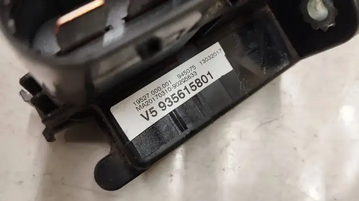 BMW 4 F36 Gran coupe (2014 - 2017) 9356158 Клеммный узел плюсовых проводов — фото 3