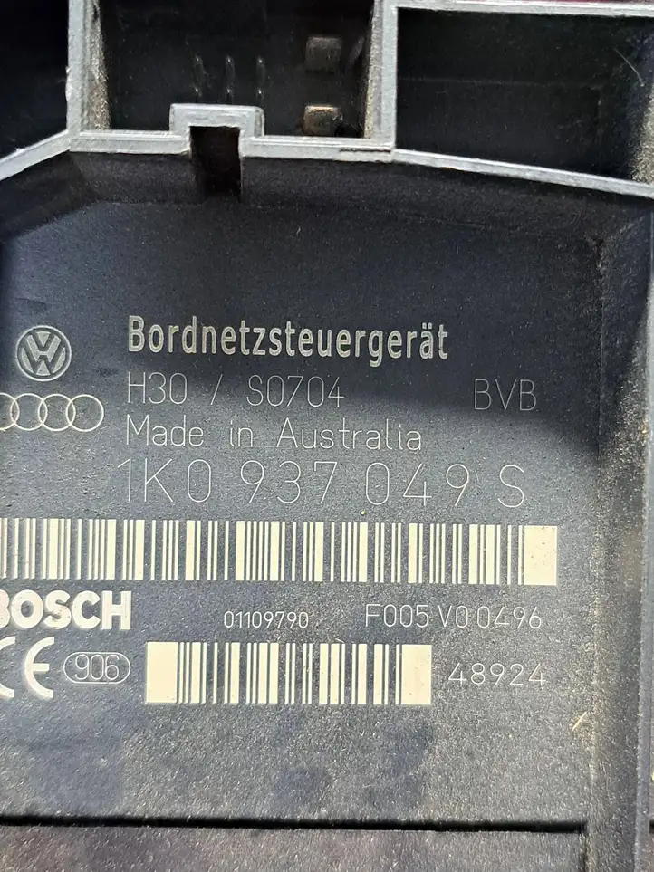 Volkswagen Touran I (2003 - 2010) 1K0937049S Модуль комфорта — фото 3