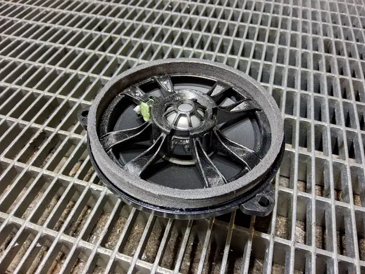 Land Rover Range Rover Sport L494 (2009 - 2013) 27013402 Динамики задних дверей — фото 3