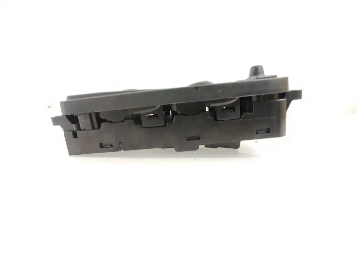 Volvo V60 (2010 - 2013) 31334345 Кнопка стеклоподъемников — фото 2