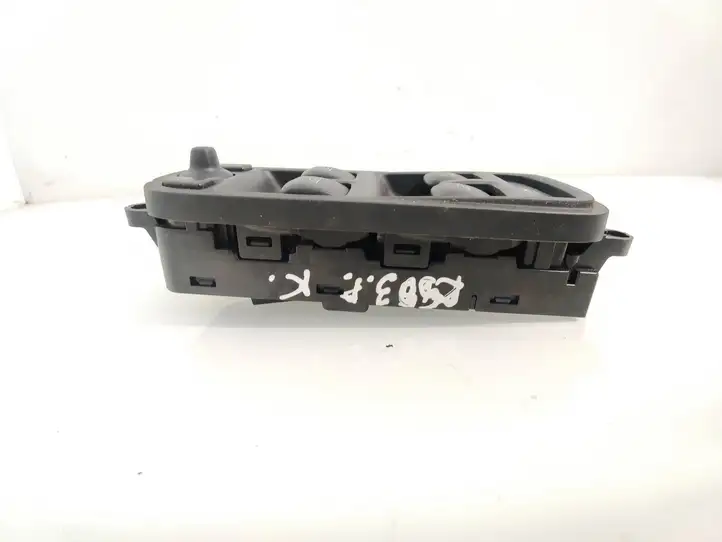 Volvo V60 (2010 - 2013) 31334345 Кнопка стеклоподъемников — фото 4