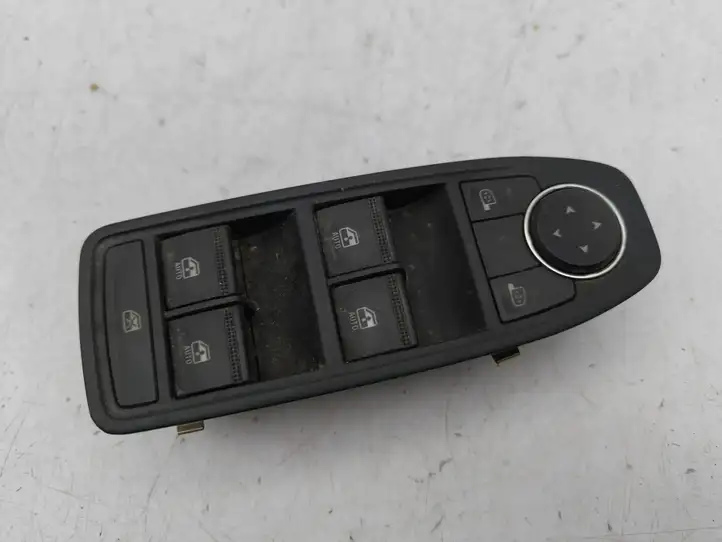 Renault Clio V (2019 - ) 254104196R Кнопка стеклоподъемников — фото 1