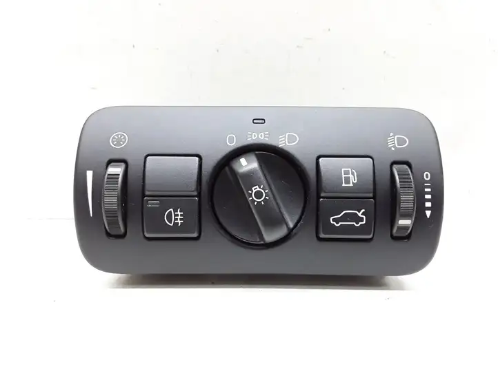 Volvo S60 (2010 - 2013) 30739413 Включатель фонарей — фото 1