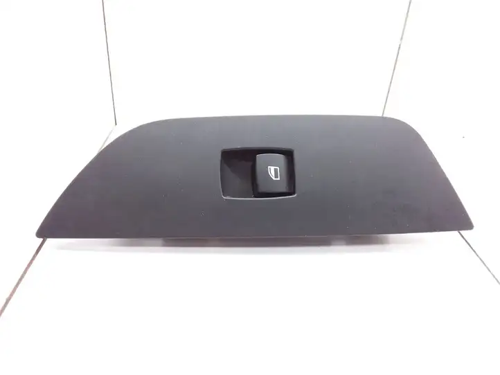 BMW X1 E84 (2009 - 2015) 15979800 Кнопка стеклоподъемников — фото 1
