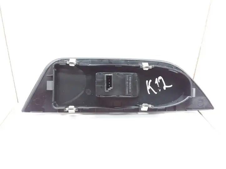 BMW X1 E84 (2009 - 2015) 15979800 Кнопка стеклоподъемников — фото 2