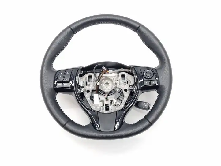 Toyota Yaris (2014 - 2019) 310374699BMY Руль — фото 1