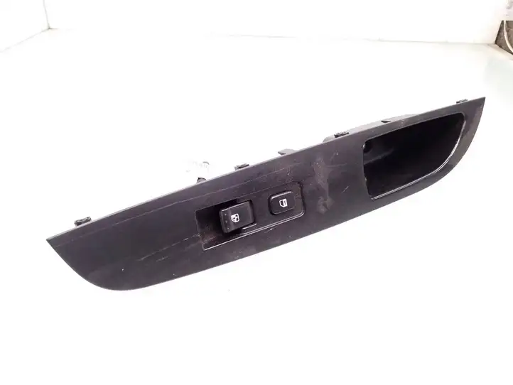 SsangYong Rexton (2001 - 2007) 202005280 Кнопка стеклоподъемников — фото 3