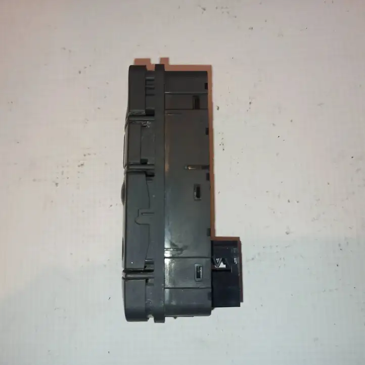 Opel Signum (2002 - 2008) 09185954 Блок кнопок стеклоподъемников — фото 2