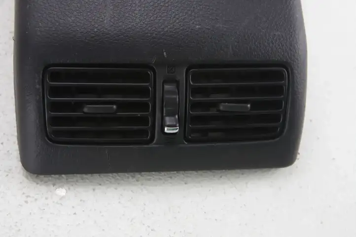 Nissan X-Trail T31 (2007 - 2014) 687944P000 Задний воздушный дефлектор — фото 2