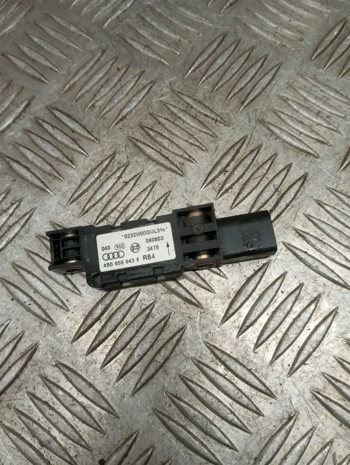 Audi A3/S3 8P (2003 - 2005) 4B0959643E Датчик удара SRS — фото 1