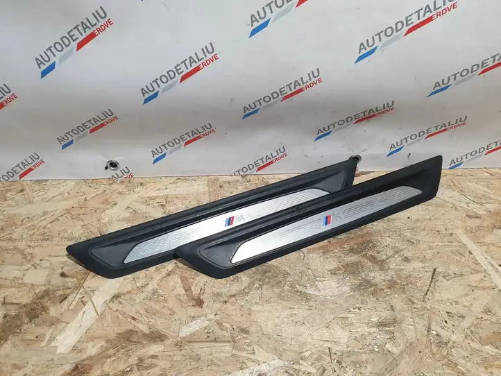 BMW 1 F20 F21 (2011 - 2019) 8051037 Внутренняя обшивка порога (комплект) — фото 1