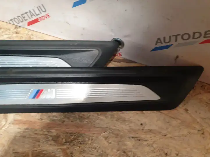 BMW 1 F20 F21 (2011 - 2019) 8051037 Внутренняя обшивка порога (комплект) — фото 5