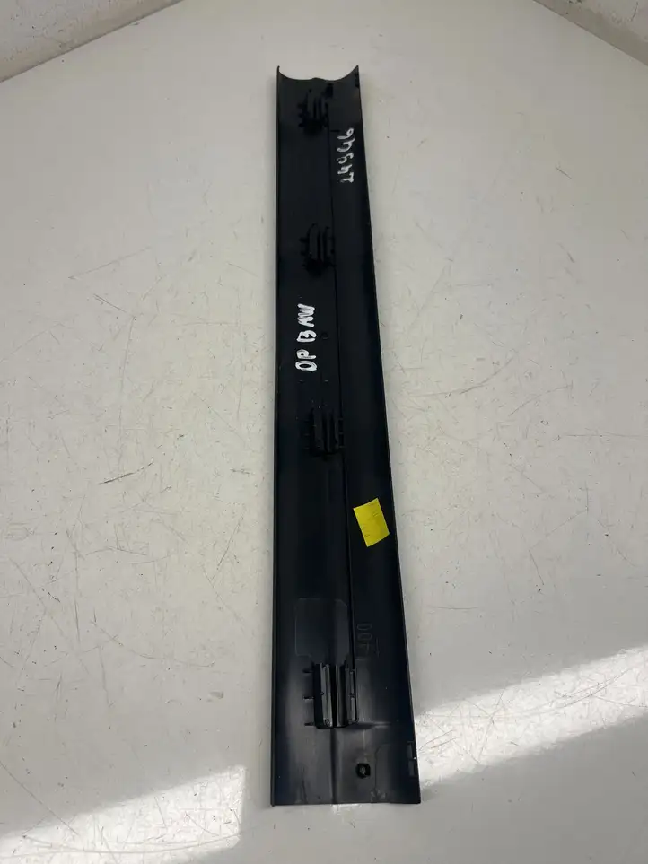 BMW 1 F20 F21 (2011 - 2019) 17365810 Внутренняя отделка переднего порога — фото 2