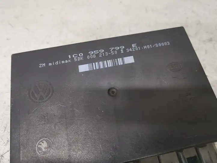 Seat Leon (1M) (1998 - 2006) 1C0959799E Модуль комфорта — фото 5