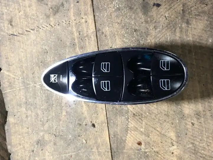Mercedes-Benz E W211 (2002 - 2009) A2118219951 Кнопка стеклоподъемников — фото 1