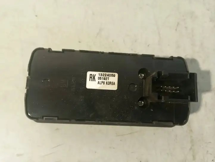 Opel Vectra C (2005 - 2009) 13224059 Кнопка стеклоподъемников — фото 2