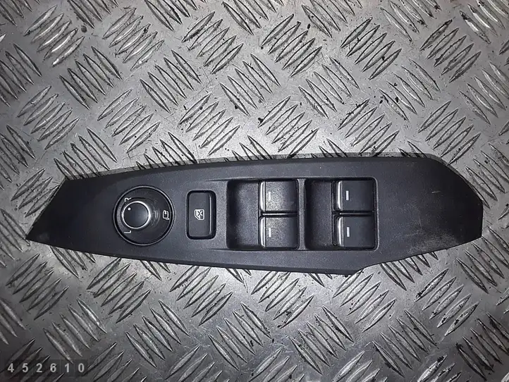 Mazda 6 (2015 - 2018) 5ab129ea03 Кнопка стеклоподъемников — фото 1