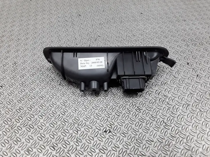 Renault Modus (2007 - 2012) 8200635069 Кнопка стеклоподъемников — фото 3