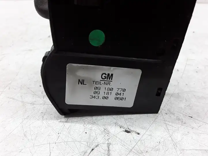 Opel Astra G (1998 - 2004) 09180770 Включатель фонарей — фото 3
