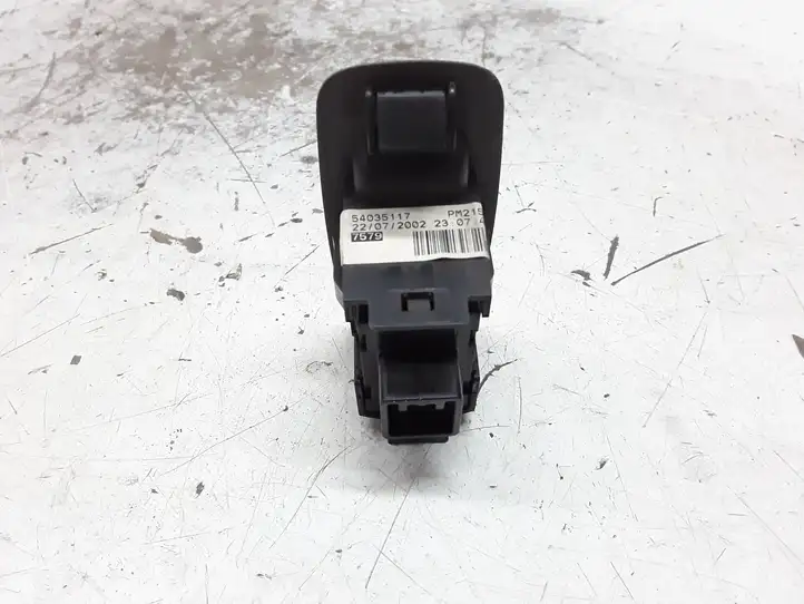 Toyota Corolla E120 E130 (2000 - 2004) 54035117 Кнопка стеклоподъемников — фото 2