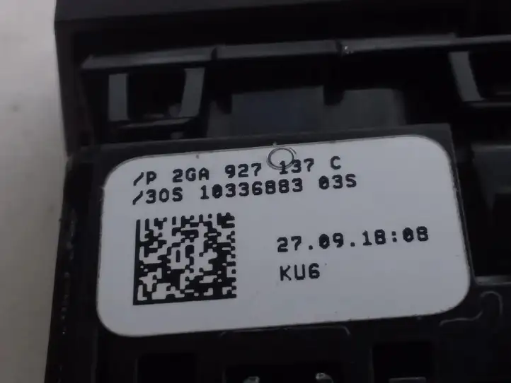 Volkswagen T-Roc (2017 - ) 2GA927137C Другие включатели / ручки/ переключатели — фото 3