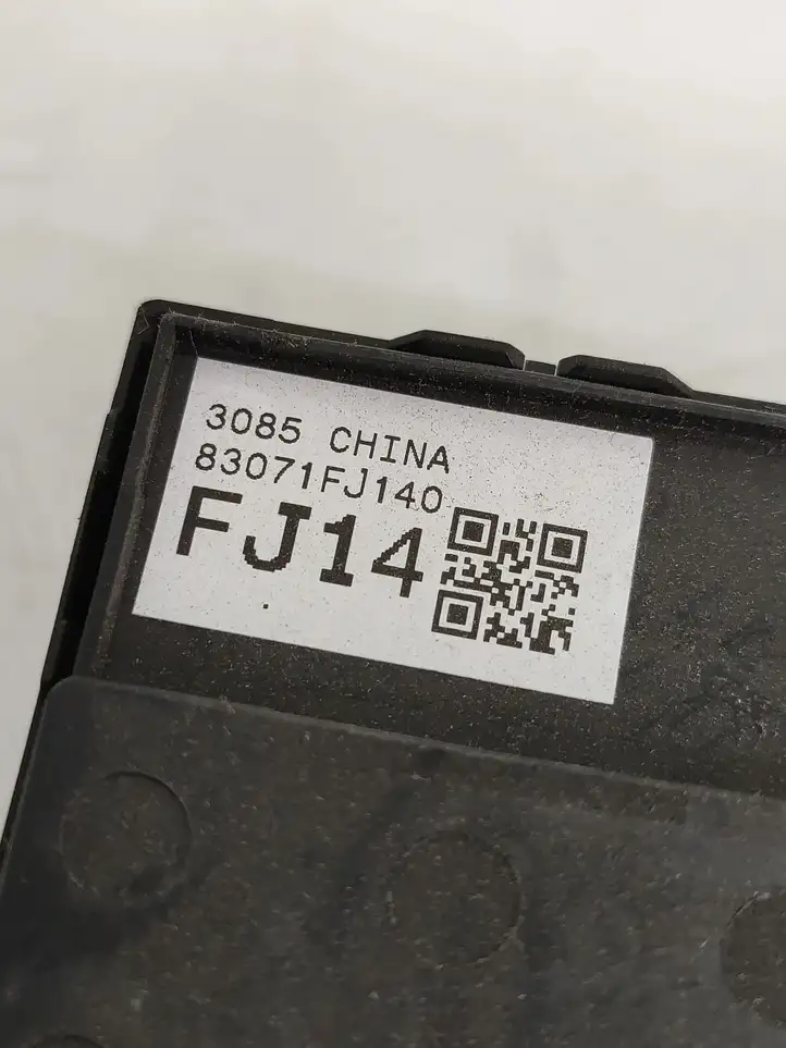 Subaru Impreza IV (2013 - 2016) 83071FJ140 Блок кнопок стеклоподъемников — фото 4