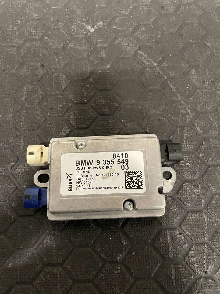 9355549 BMW M5 F90 USB valdymo blokas