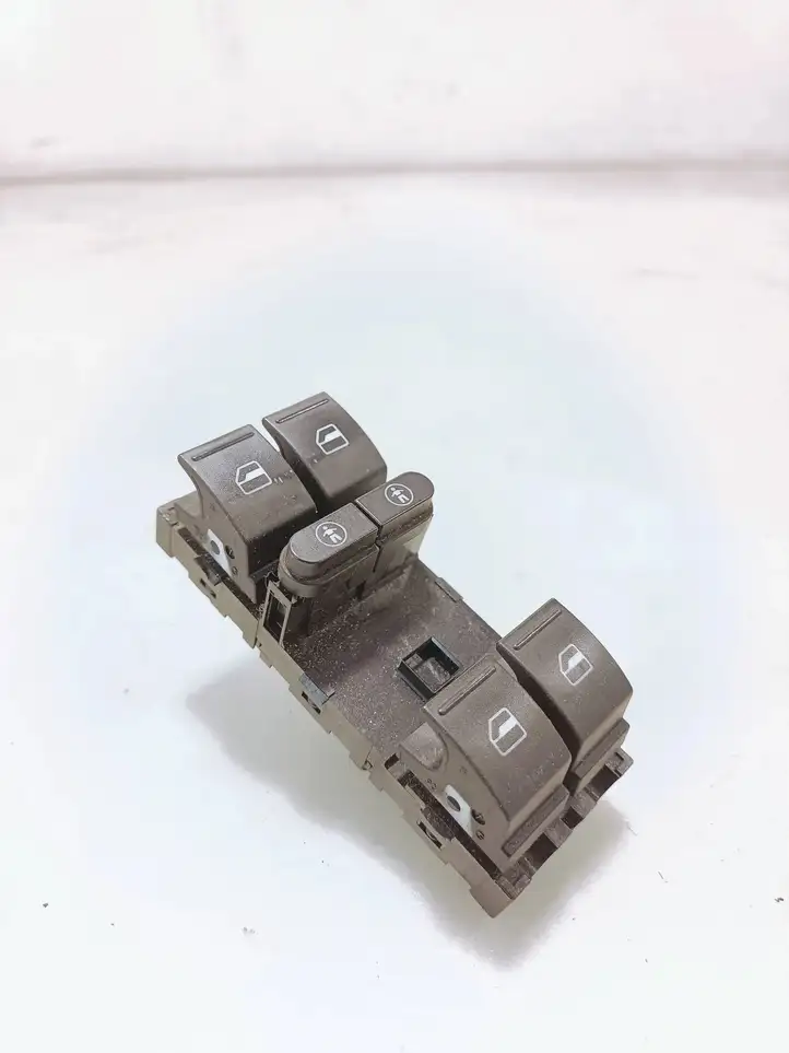 Volkswagen Touareg I (2002 - 2010) 7L6959857E Блок кнопок стеклоподъемников — фото 1