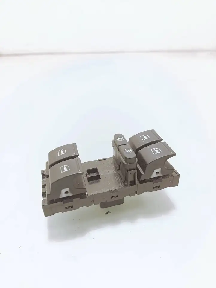Volkswagen Touareg I (2002 - 2010) 7L6959857E Блок кнопок стеклоподъемников — фото 2