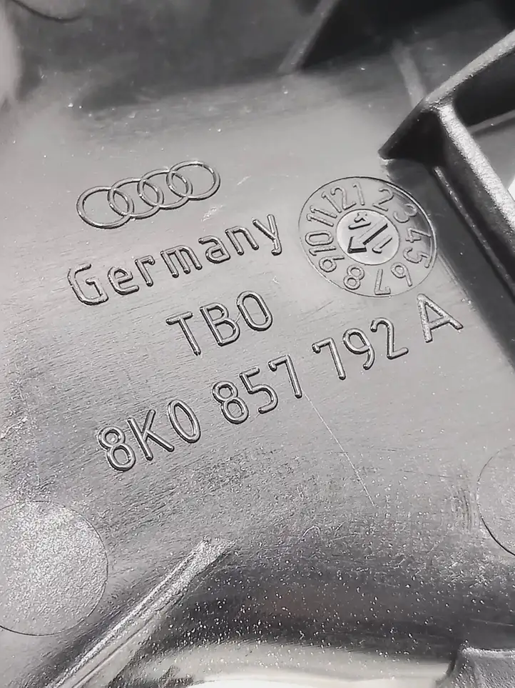 Audi A4 S4 B8 8K (2011 - 2015) 8K0857792A Верхняя боковая отделка заднего сиденья — фото 3