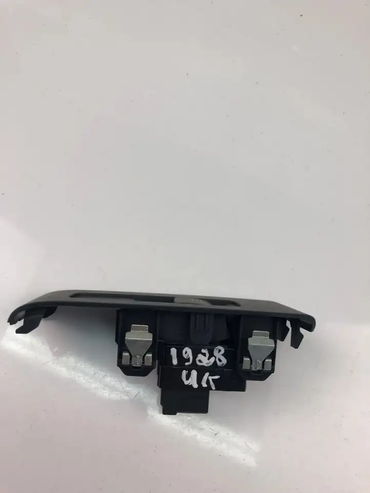 Volvo XC40 (2017 - ) 31456060 Кнопка стеклоподъемников — фото 2