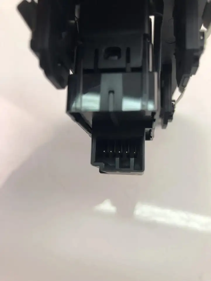 Volvo XC40 (2017 - ) 31456060 Кнопка стеклоподъемников — фото 2