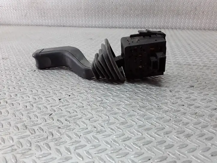 Opel Corsa C (2000 - 2003) 09185413 Переключатель стеклоочистителей — фото 2